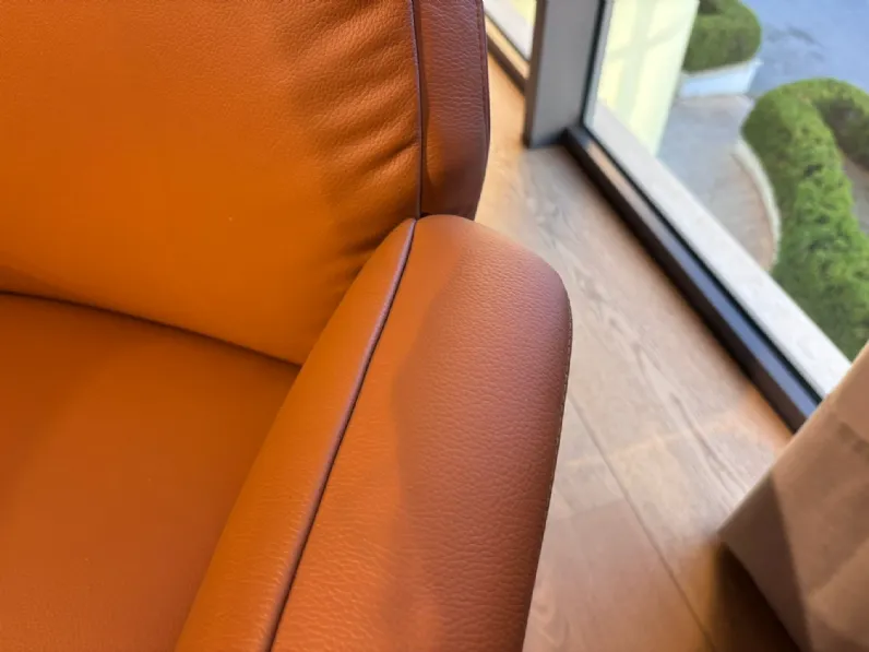 Poltrona con poggiatesta Downtown president Poltrona frau in Offerta Outlet 