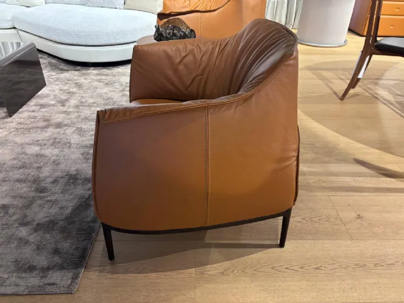 Poltrona con seduta fissa Archibald Poltrona frau in Offerta Outlet 
