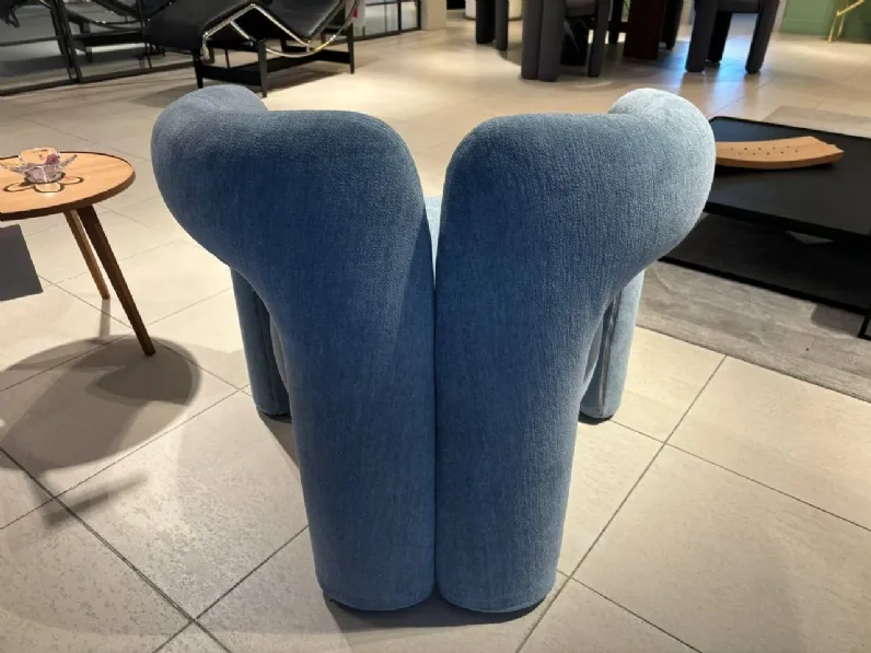 Poltrona con seduta fissa Dudet Cassina in Offerta Outlet 