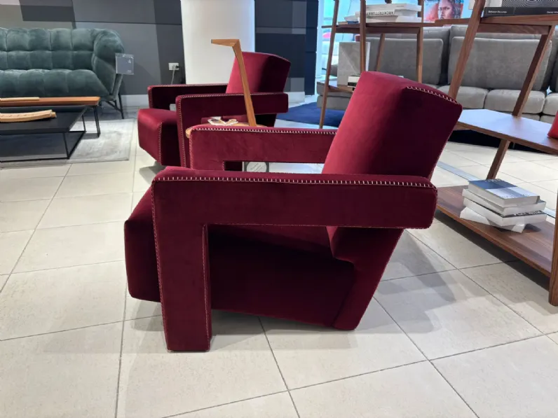 Poltrona Utrecht Cassina a prezzo scontato 