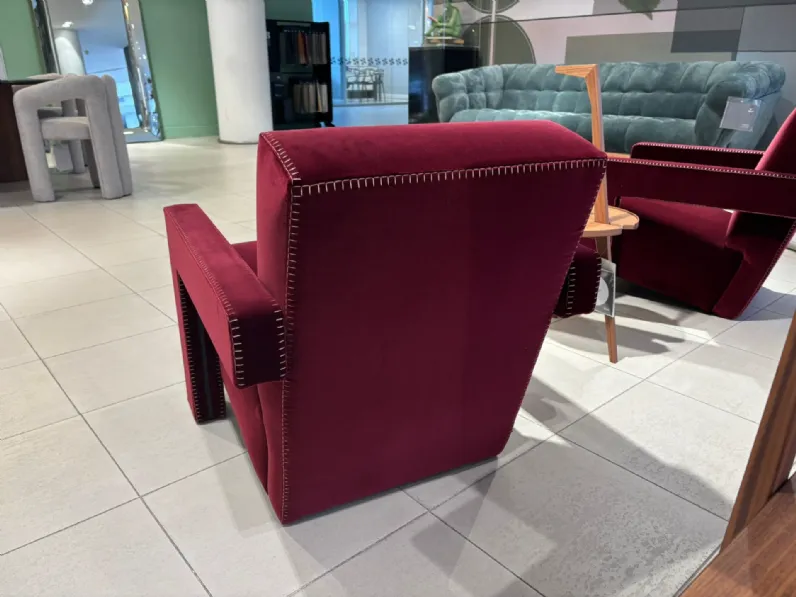 Poltrona Utrecht Cassina a prezzo scontato 