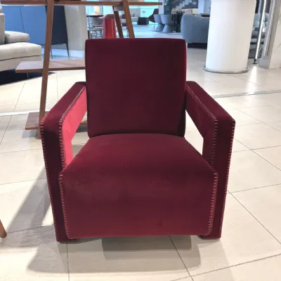 Poltrona Utrecht Cassina a prezzo scontato 