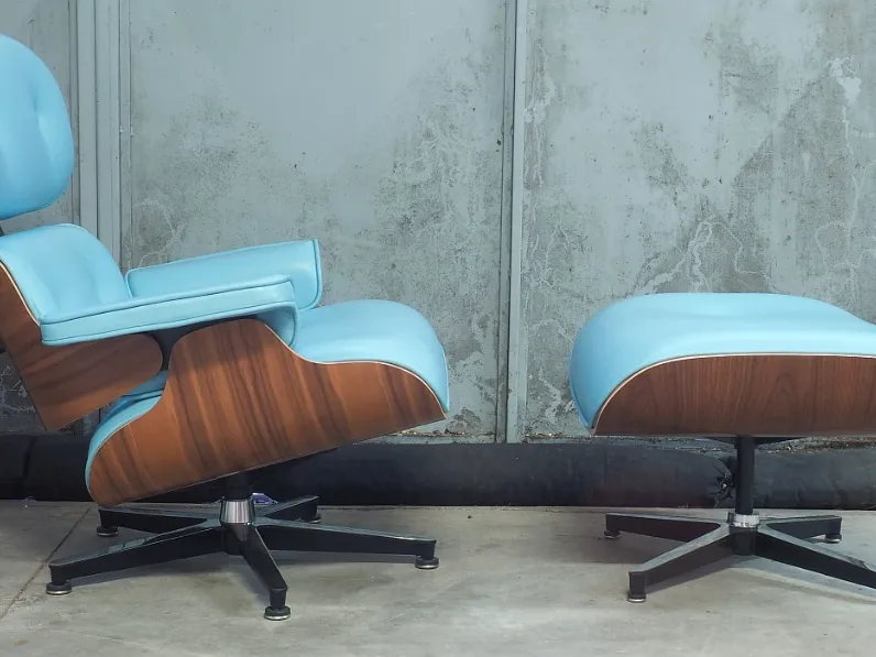Poltrona girvole modello eames  Artigianale in Pelle SCONTATA