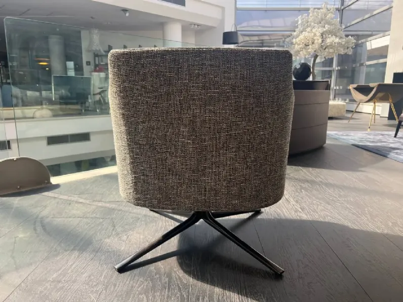 Poltrona in stile design Stanford Poliform in Offerta Outlet