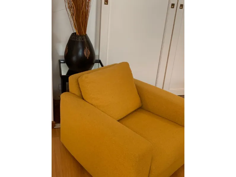 Poltrona modello Alfiere Dema con forte sconto