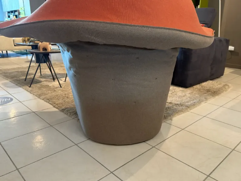Poltrona in stile design Artichoke Novamobili in Offerta Outlet