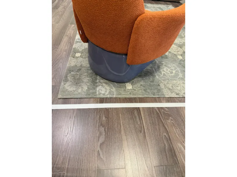Poltrona in Tessuto Eugene Molteni & c a prezzo Outlet