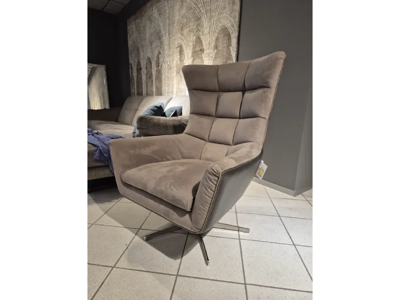 Poltrona modello Swivel Calia a prezzi convenienti