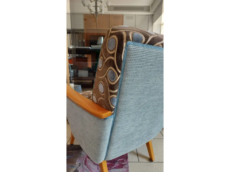 Poltrona modello Easy chair Artigianale ad un prezzo conveniente