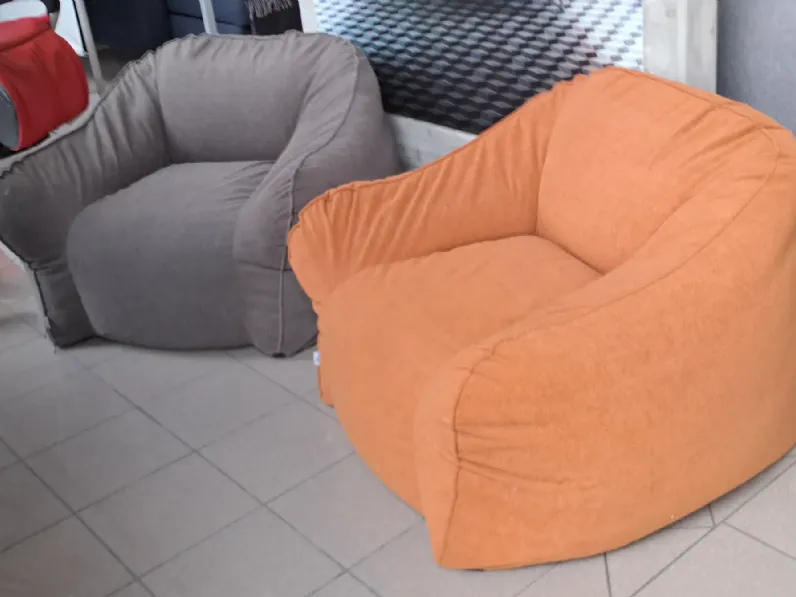 Poltrona modello Fast Emu con forte sconto