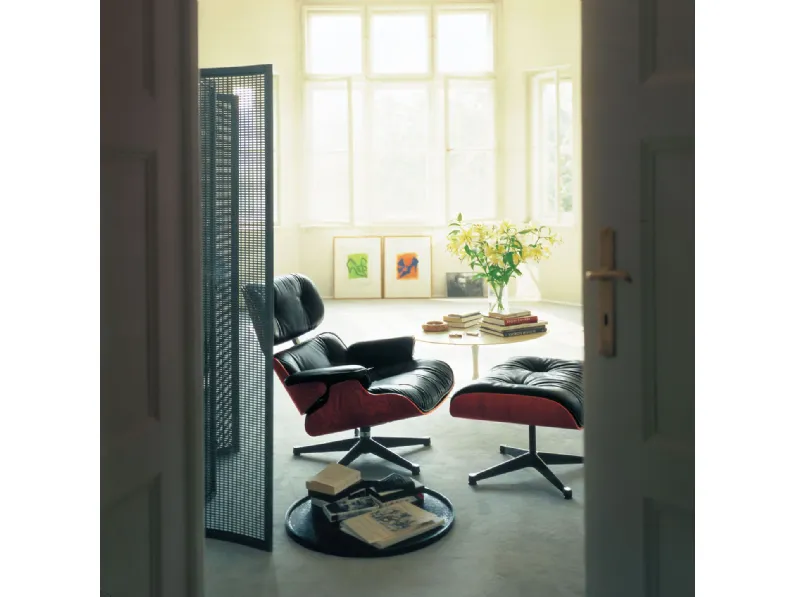 Poltrona modello Lounge chair & ottoman Collezione esclusiva ad un prezzo vantaggioso