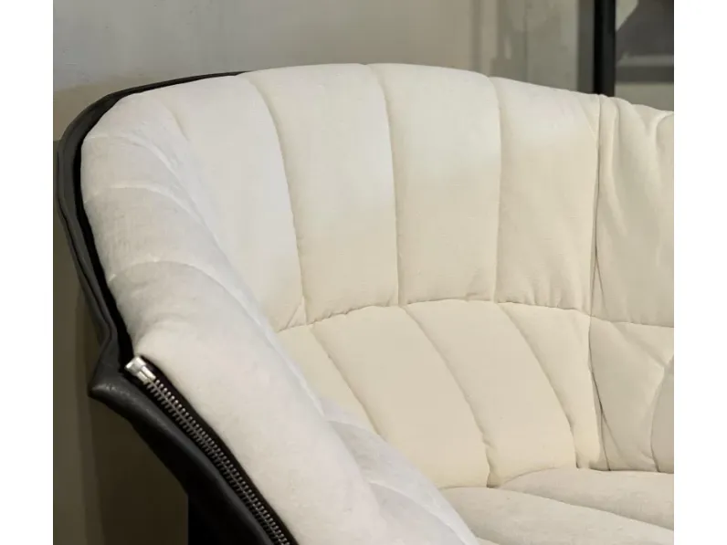 Poltrona in Pelle Moel Ligne roset a prezzo scontato