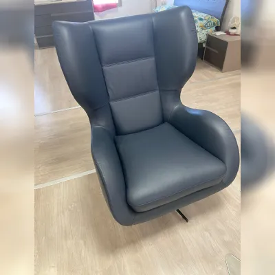 Poltrona modello Swivel Nicoletti home in offerta