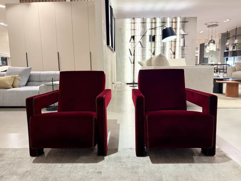 Poltrona modello Utrecht Cassina ad un prezzo imperdibile