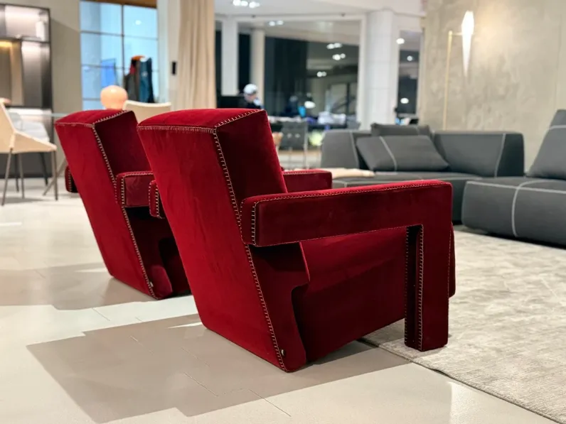 Poltrona modello Utrecht Cassina ad un prezzo imperdibile