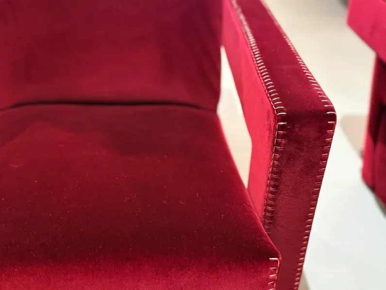 Poltrona modello Utrecht Cassina ad un prezzo imperdibile