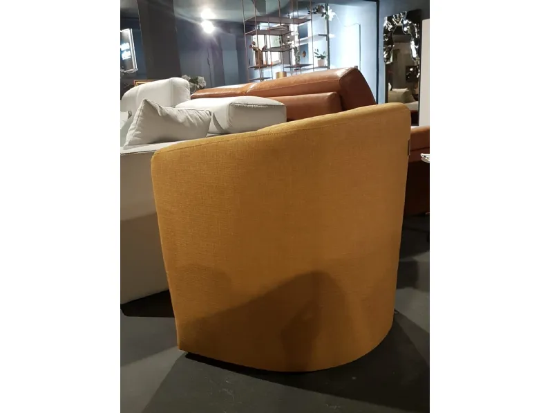Poltrona in Tessuto Patty Artigianale a prezzo scontato