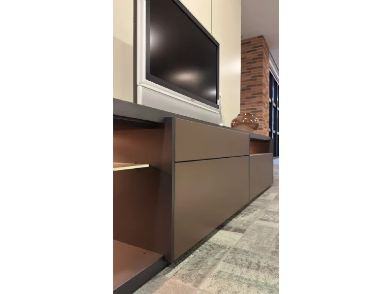 Mobile porta tv Logos di Molteni & c con uno SCONTO IMPERDIBILE