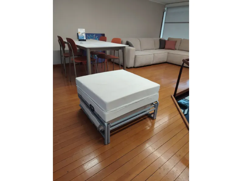 Pouf in tessuto Pouff letto a marchio Artigianale a prezzo ribassato