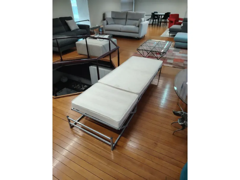 Pouf in tessuto Pouff letto a marchio Artigianale a prezzo ribassato