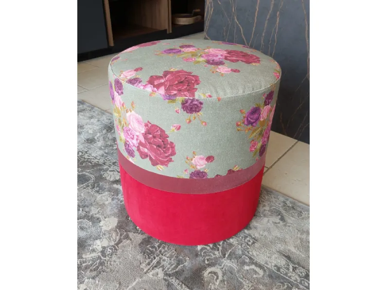 Pouf in tessuto Cylinder a marchio Artigianale a prezzo ribassato