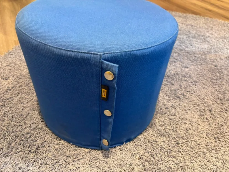 Pouf modello Pouf Axil con forte sconto 