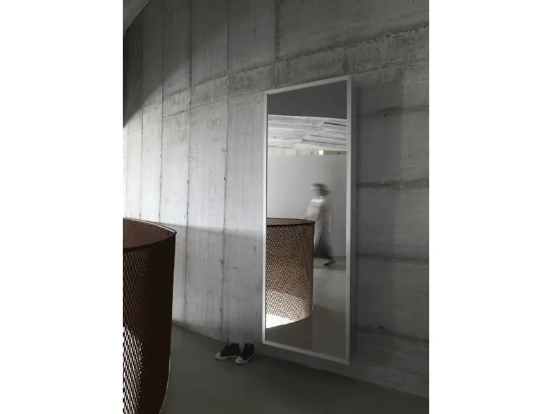 Scarpiera Boxone stile design a marchio Kristalia