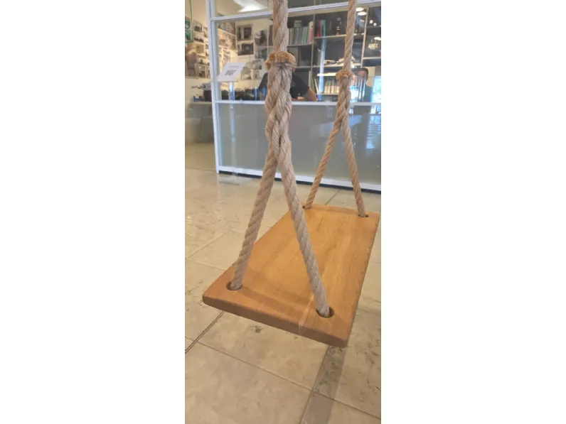 Sedia da giardino realizzata in legno Altalena sedia tavolino o comodino  di Tomasella 