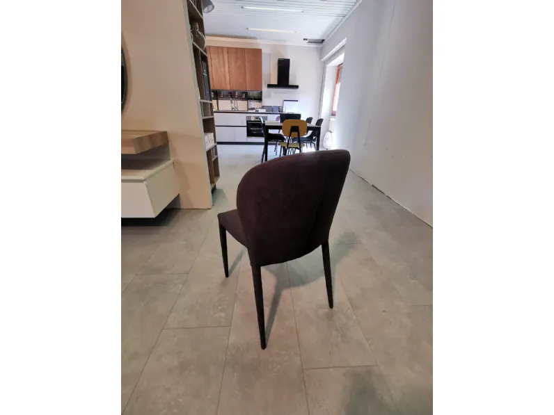 Sedia modello Brenda a marchio Friulsedie scontata del 30%
