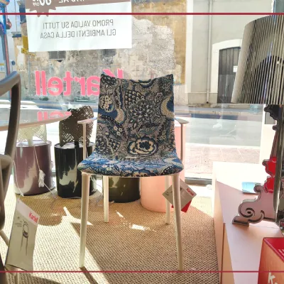 Sedia modello Hhh a marchio Kartell scontata del 40%