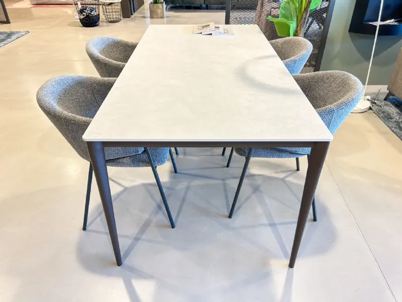 Sedia con braccioli Sedia medea grigia di Stones in Offerta Outlet