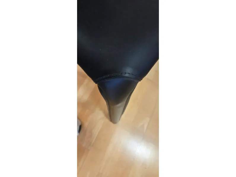 Sedia 4 sedie jenia bassa cuoio vero nero  Julia italia con uno sconto vantaggioso