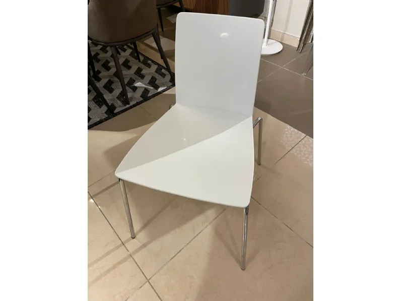 Sedia modello Leaf a marchio Moroso scontata del 60%
