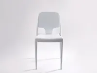 Sedia Margot da cucina realizzata in plastica scontata del 50%