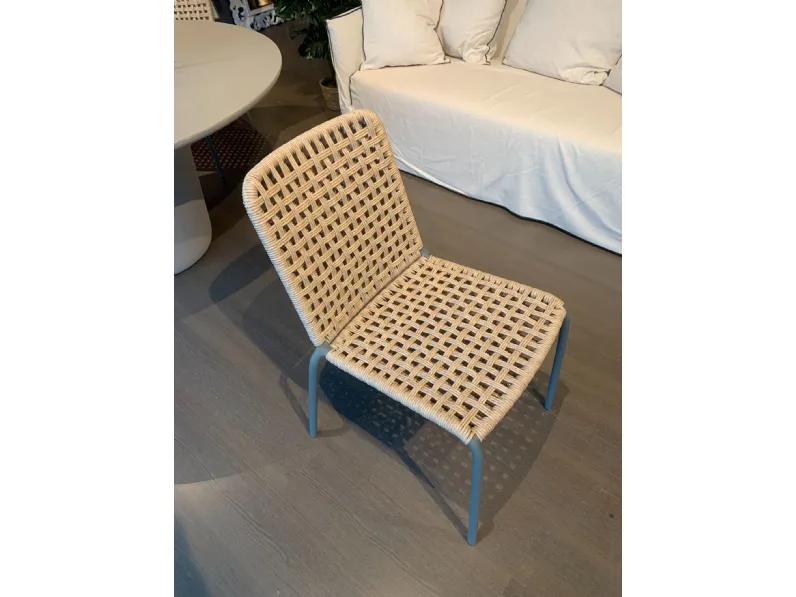 Sedia in metallo senza braccioli Straw in offerta