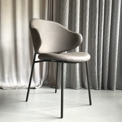 Sedia poltroncina modello Holly a prezzo riservato 