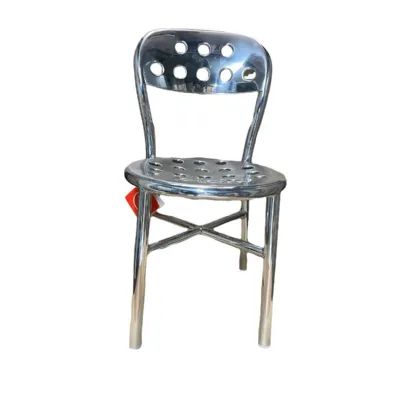 Sedia Pipe Chair Magis in alluminio con un grande sconto!