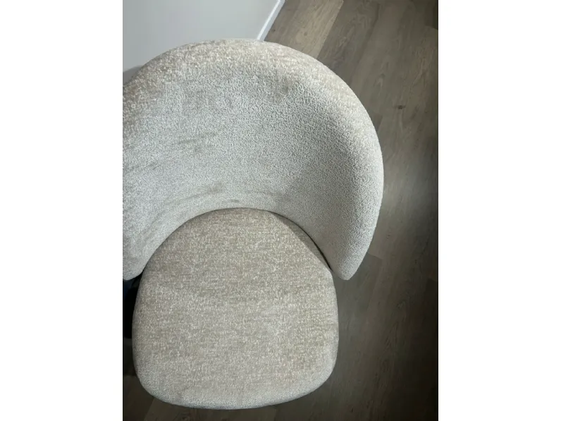 Sedia modello Tuka mid  con schienale alto di Connubia 