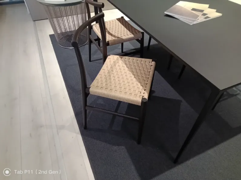 Sedia Wabi da soggiorno realizzata in legno scontata del 33%