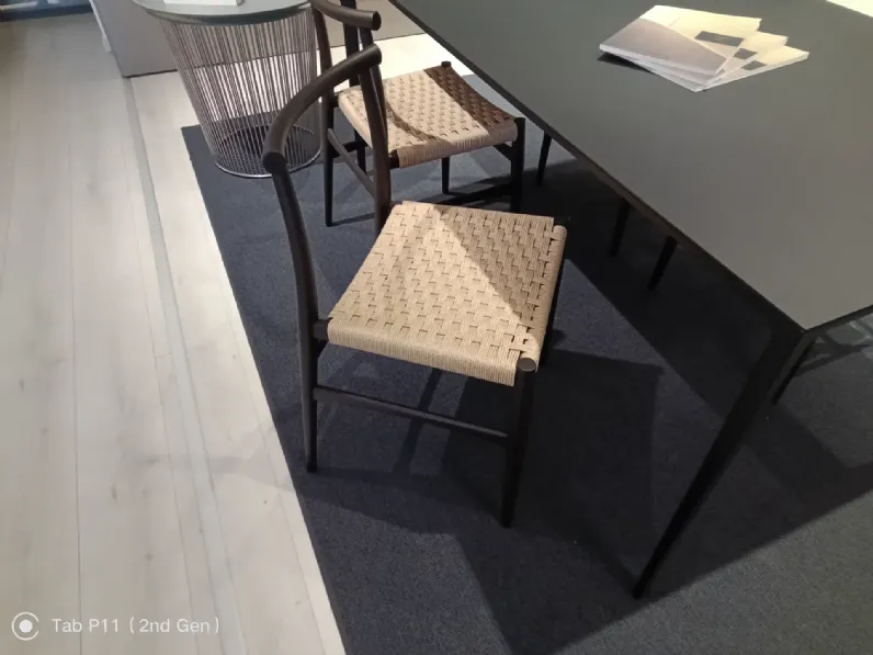 Sedia Wabi da soggiorno realizzata in legno scontata del 33%