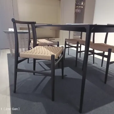 Sedia Wabi da soggiorno realizzata in legno scontata del 33%