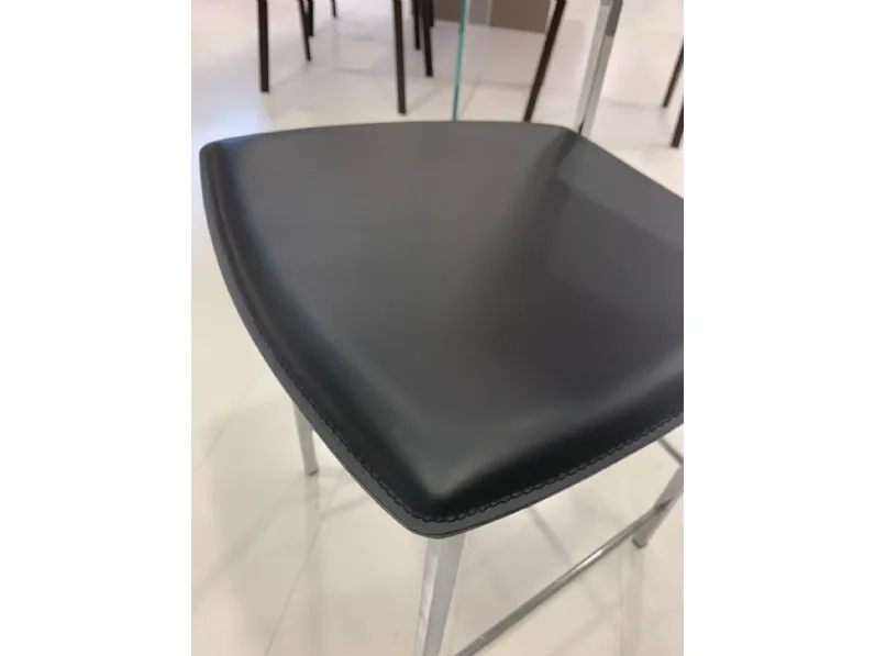 Sedia modello Alessio a marchio Cattelan italia scontata del 62%