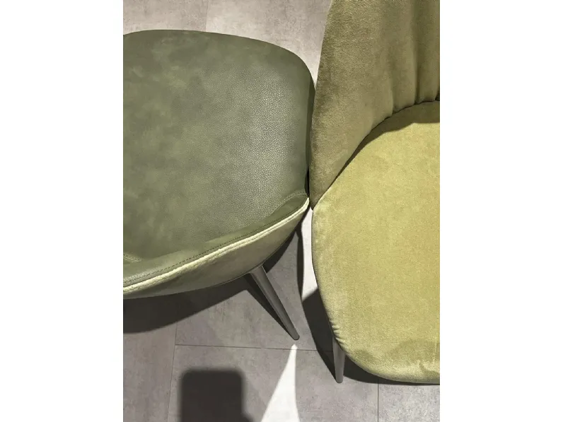 Sedia modello Lea a marchio Midj scontata del 50%