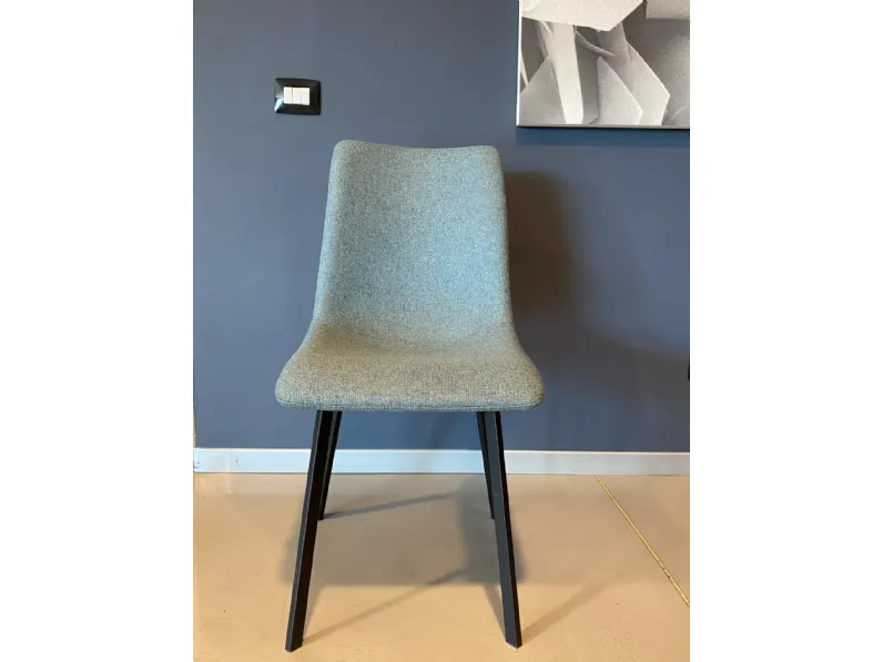 Sedia modello Sedia iris easy clean a marchio Stones scontata del 18%