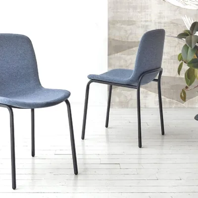 Sedia da cucina realizzata in tessuto Fresia di Target point 