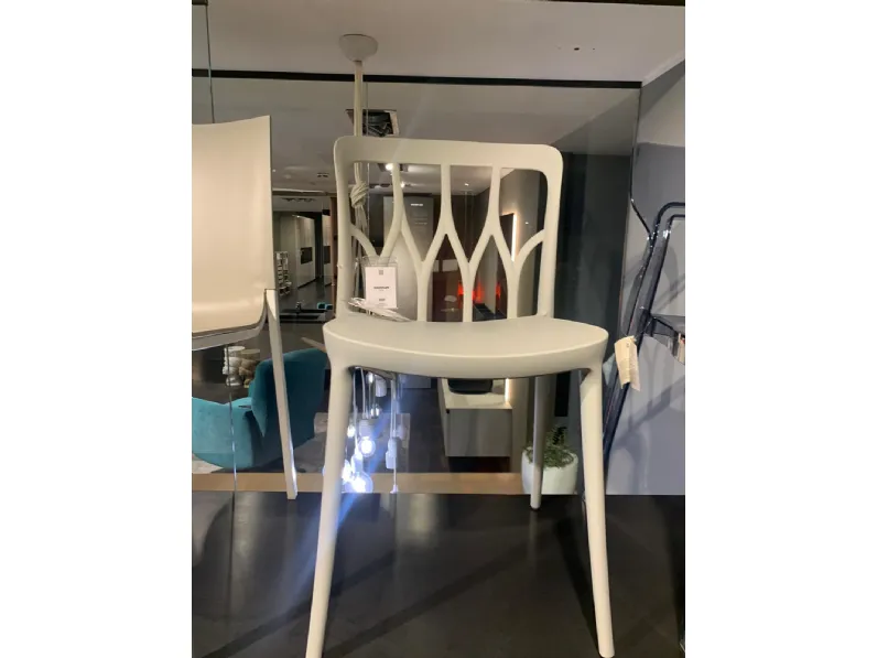 Sedia in plastica impilabile Galaxy in offerta