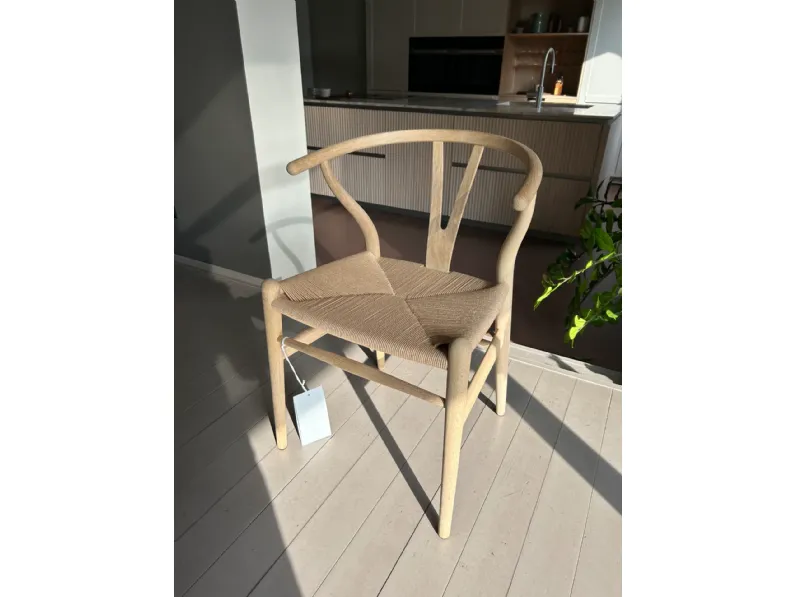 Sedia da soggiorno Ch24 wishbone chair di Carl hansen & son SCONTATA 23%