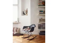 Sedia a dondolo Vitra eames plastic armchair rar di Collezione esclusiva a prezzo ribassato