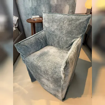 Sedia in tessuto con braccioli Gervasoni sedia con braccioli ghost 25 in Offerta Outlet