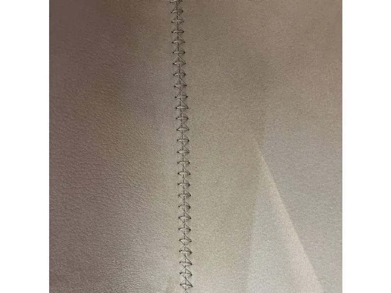 Sedia da soggiorno realizzata in tessuto Sowa di Collezione esclusiva 